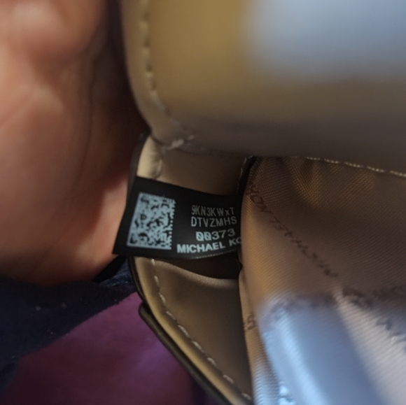 Michael Kors Jet set crossbody bag - Picture 14 of 15